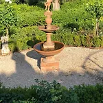 Apartment In Mit Grill- Gemeinschaftspool Und Garten By Interhome Chiusi