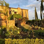 Apartment In Mit Grill- Gemeinschaftspool Und Garten By Interhome Chiusi